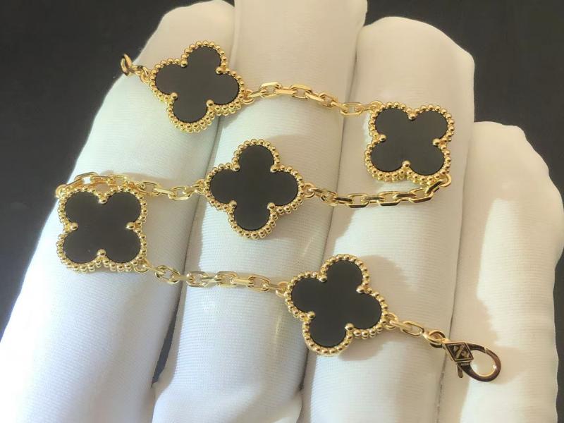  bracelet, 5 motifs 3